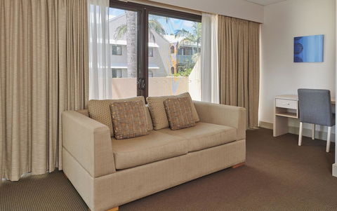 Waves Byron Bay - Accommodation Noosa 33