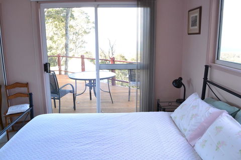 Bundle Hill Cottages - Accommodation Noosa 25
