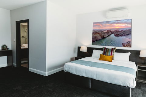 Coniston Hotel Wollongong - Accommodation Noosa 2