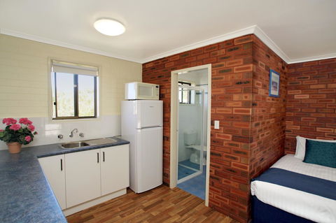 Pelican Motor Inn - Accommodation Noosa 36