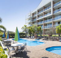 Marina Resort - Accommodation Noosa