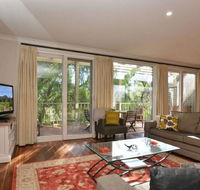 Villa Chianti located within Cypress Lakes - Accommodation Noosa