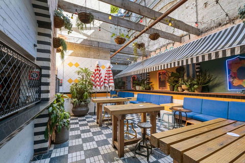 Hotel Harry, Ascend Hotel Collection - Accommodation Noosa 5