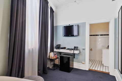 Hotel Harry, Ascend Hotel Collection - Accommodation Noosa 29