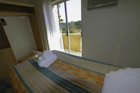 Rest Easy Motel - Accommodation Noosa 17
