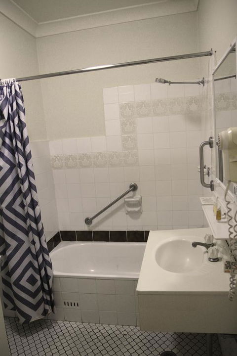 Rest Easy Motel - Accommodation Noosa 26