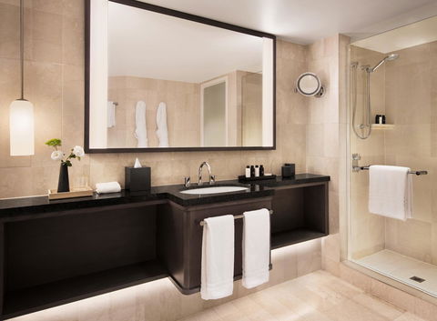 Four Seasons Hotel Sydney - Accommodation Noosa 17