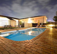 Winning Post Motor Inn - Accommodation Noosa