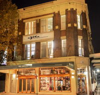 Big Hostel - Accommodation Noosa