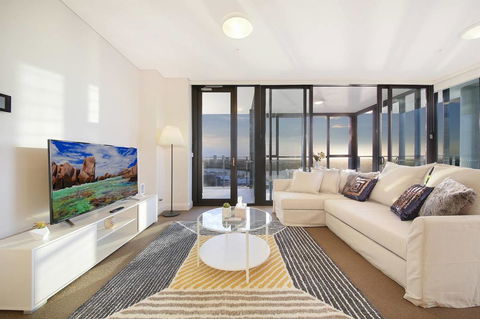 Stunning Sunset Water View 2BEDs On High Rises - Accommodation Noosa 5