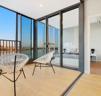 Brand New 3 Bedrooms Apt with Waterfront View - Accommodation Noosa