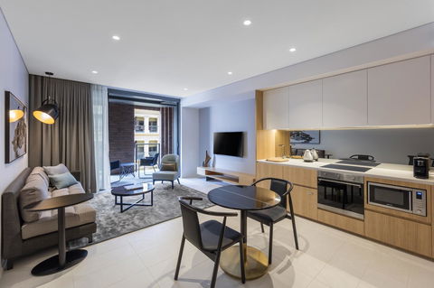 SKYE Suites Sydney - Accommodation Noosa 21