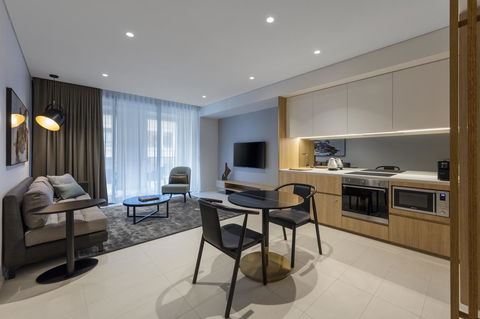 SKYE Suites Sydney - Accommodation Noosa 22