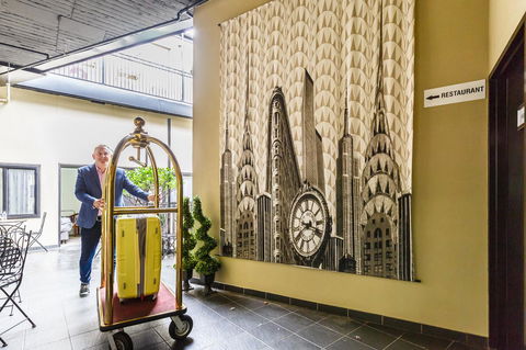 Airport Hotel Sydney - Accommodation Noosa 6