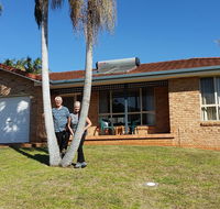 Twin Palms Holiday House at Lighthouse - Accommodation Noosa