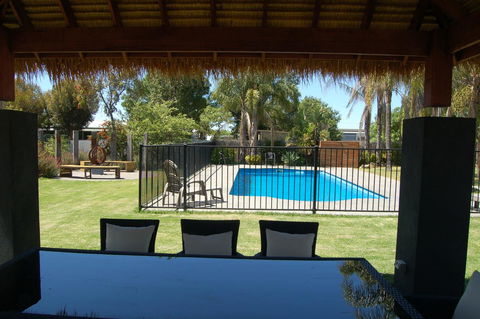 Federation Motel Resort - Corowa - Accommodation Noosa 1