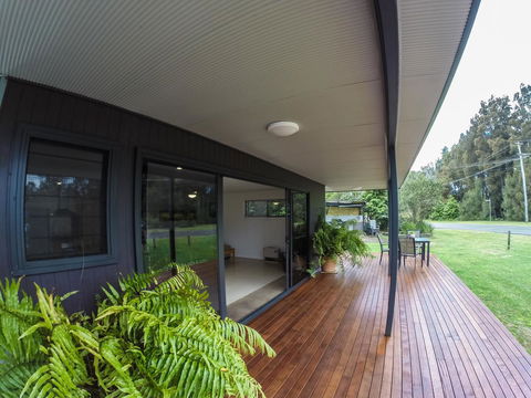 Rocketz At Berrara Beach - Accommodation Noosa 0