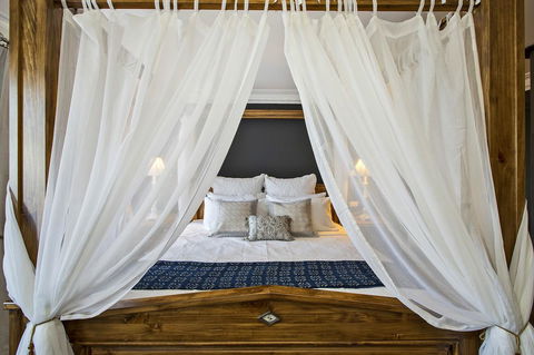 Mountainside B & B - Accommodation Noosa 34