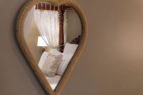 Mountainside B & B - Accommodation Noosa 23