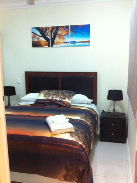 Nomikis\'On The Avenue - Accommodation Noosa 21