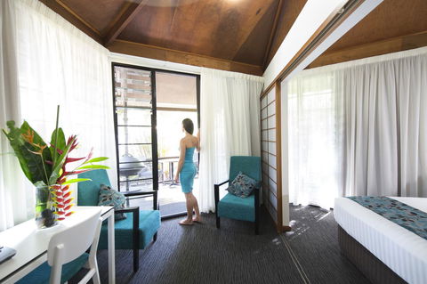 Palms City Resort - Accommodation Noosa 0
