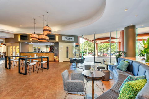 Mantra On The Esplanade - Accommodation Noosa 7