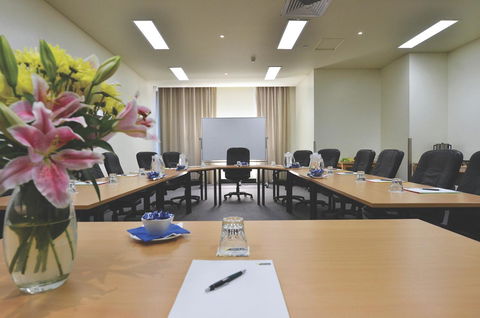Metro Advance Apartments & Hotel - Accommodation Noosa 7