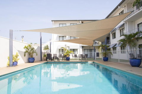 Metro Advance Apartments & Hotel - Accommodation Noosa 1