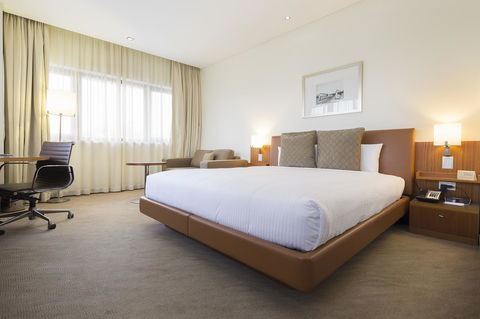 Novotel Canberra - Accommodation Noosa 24