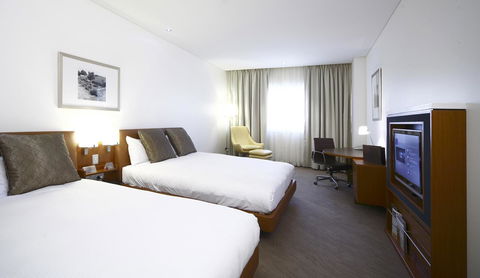 Novotel Canberra - Accommodation Noosa 19