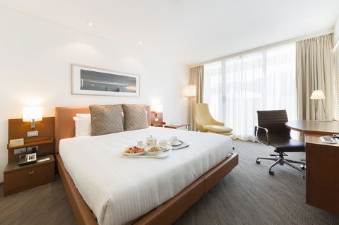 Novotel Canberra - Accommodation Noosa 7