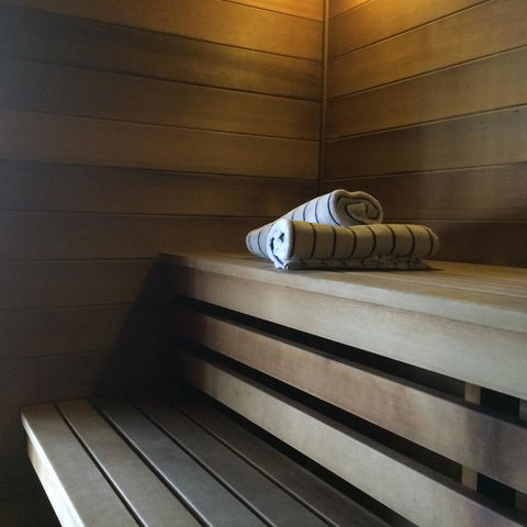 Novotel Canberra - Accommodation Noosa 9