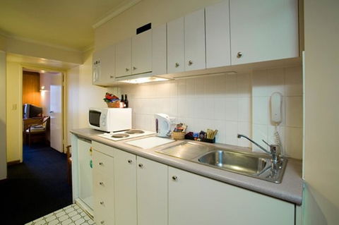 Madison Capital Executive Apartments - Accommodation Noosa 5