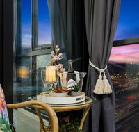 Braddon Penthouse Top Location Netflix WiFi Views - Accommodation Noosa