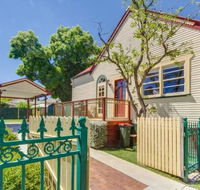 Bright 3-bedroom apartment - Central Armidale - Accommodation Noosa