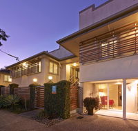 Brisbane Street Studios - Accommodation Noosa