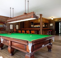 Brookfield Retreat - Large Holiday Home / Group Accommodation - Accommodation Noosa