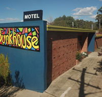 Bunkhouse Motel