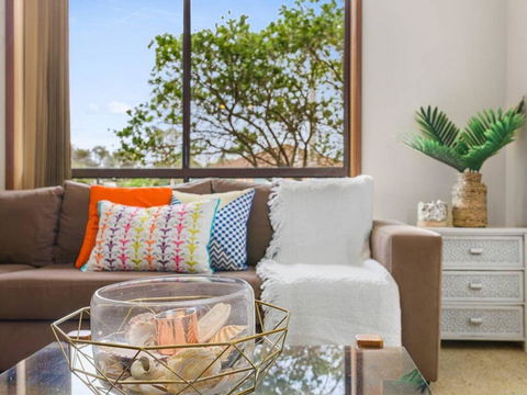 CAPEL Family Home, Large Yard, Close To Beach - Accommodation Noosa 1