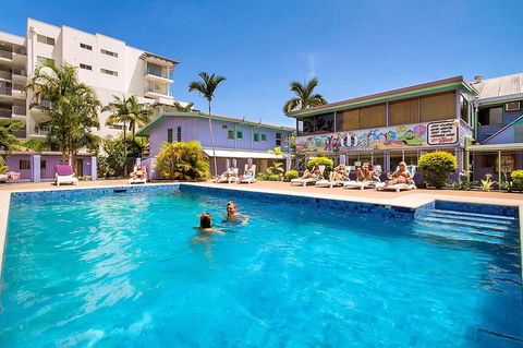Caravella Backpackers - Accommodation Noosa 0