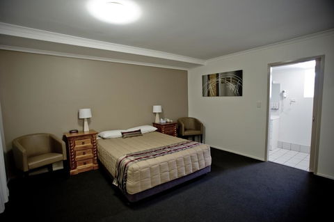 Centrepoint Motor Inn - Accommodation Noosa 1