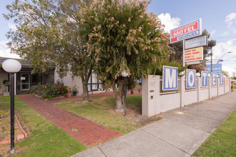 Chadstone Executive Motel - Accommodation Noosa 0