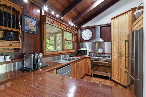 CHRISTOPHERS COTTAGE - Accommodation Noosa 3