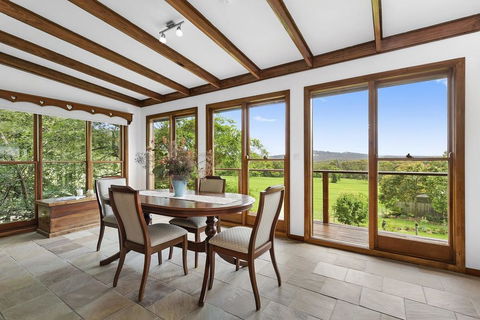 CHRISTOPHERS COTTAGE - Accommodation Noosa 2