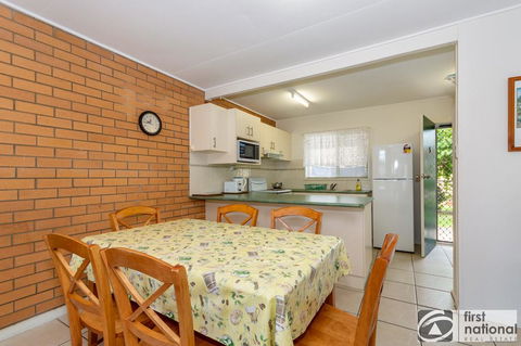 Comfy Ground Floor Unit Opposite Waterfront! Welsby Pde, Bongaree - Accommodation Noosa 2