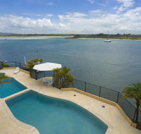 Commodore Apartments - Accommodation Noosa