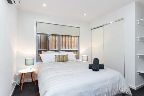 Complete Host Richmond Townhouse Collection - Accommodation Noosa 2