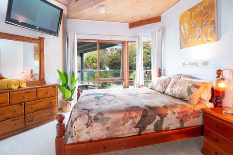 Coota Views - Accommodation Noosa 0