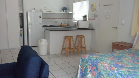 Coral Suite In Resort Complex - Accommodation Noosa 2