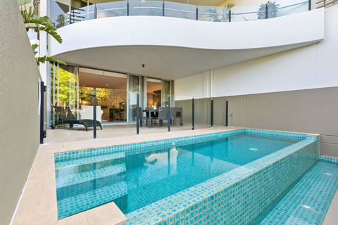 COTTON BEACH 75 - PLUNGE POOL - Accommodation Noosa 0